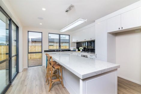 Photo of property in 20 Fong Road, Flat Bush, Auckland, 2019