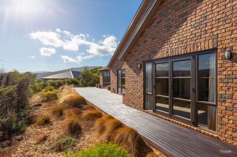 Photo of property in 70 Mount Marua Way, Timberlea, Upper Hutt, 5018