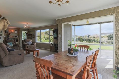 Photo of property in 2599 Mountain Road, Tariki, Stratford, 4394