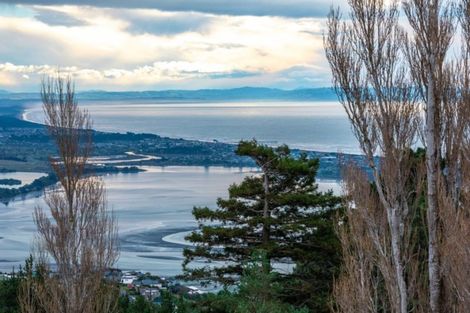 Photo of property in 14 Stoneyridge Close, Mount Pleasant, Christchurch, 8081