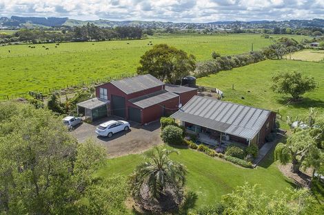 Photo of property in 85 Te Pua School Road, Helensville, 0875