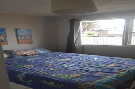 Photo of property in 13 Roby Street, Te Atatu Peninsula, Auckland, 0610