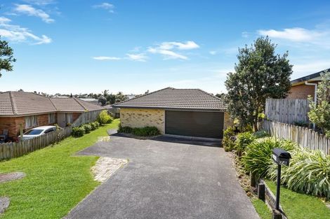 Photo of property in 74 Pitt Avenue, Clendon Park, Auckland, 2103