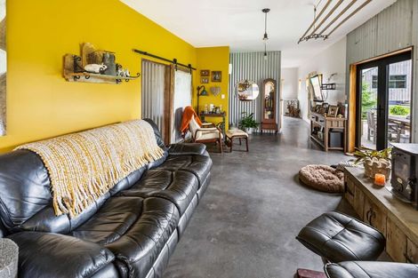 Photo of property in 294 Inland Road North, Tikorangi, Waitara, 4383