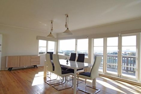 Photo of property in 35 Scott Avenue, Mangere Bridge, Auckland, 2022