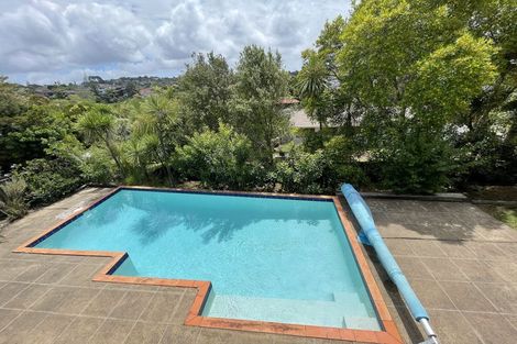 Photo of property in 42 Oaktree Avenue, Browns Bay, Auckland, 0630