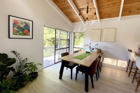 Photo of property in 43 Wirihana Road, Titirangi, Auckland, 0604