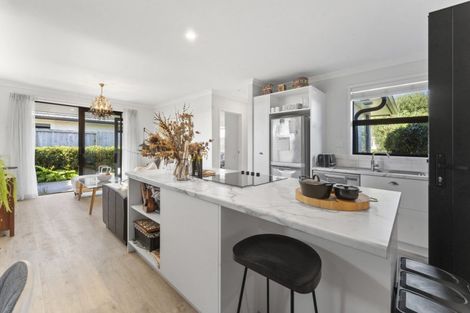 Photo of property in 17 Charlotte Drive, Omokoroa, 3114