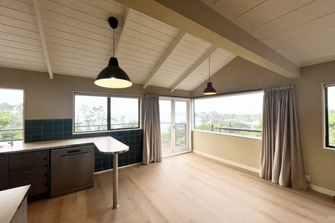 Photo of property in 43 Rosecamp Road, Beach Haven, Auckland, 0626