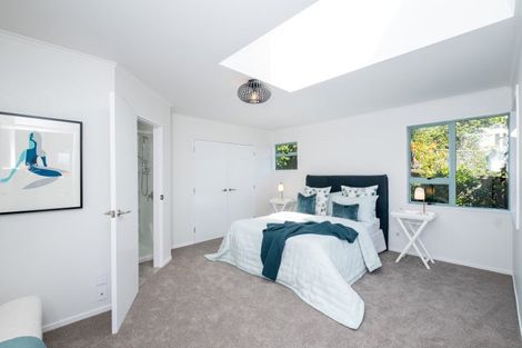 Photo of property in 3/42 Campbell Street, Havelock North, 4130