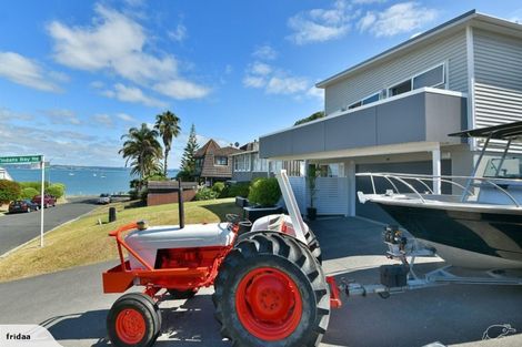 Photo of property in 69 De Luen Avenue, Tindalls Beach, Whangaparaoa, 0930