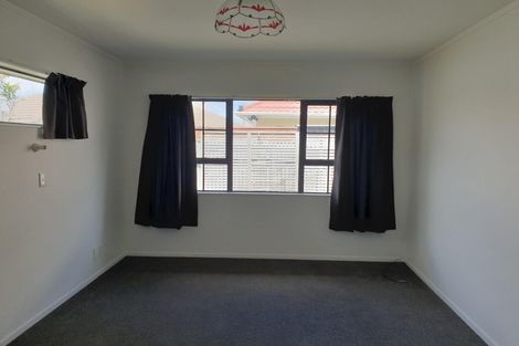 Photo of property in 2/96 Cambridge Terrace, Waterloo, Lower Hutt, 5011