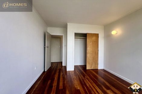 Photo of property in 84 Roberts Road, Te Atatu South, Auckland, 0610