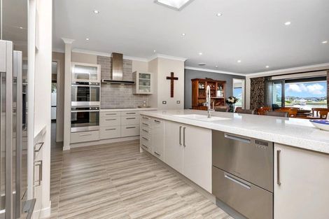 Photo of property in 44 Mariners Haven, One Tree Point, 0118