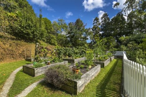 Photo of property in 354 Wairere Road, Waitakere, Henderson, 0782