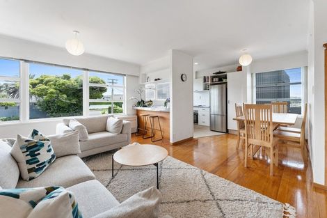 Photo of property in 35 Kitchener Road, Takapuna, Auckland, 0622
