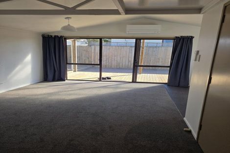 Photo of property in 114b Simpson Road, Papamoa Beach, Papamoa, 3118