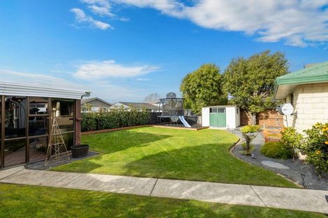 Photo of property in 50 Royal Park Drive, Parklands, Christchurch, 8083