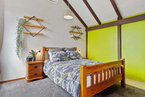 Photo of property in 2 Kowai Place, Amberley, 7410