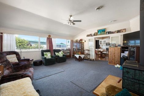 Photo of property in 29 Roretana Drive, Athenree, Katikati, 3177