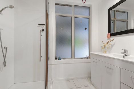 Photo of property in 2/30 Summit Drive, Torbay, Auckland, 0630