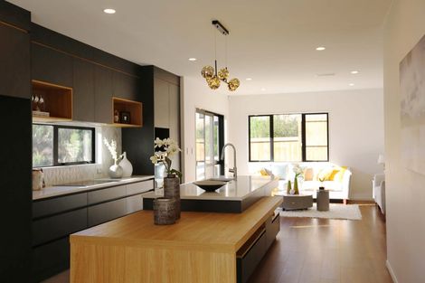 Photo of property in 25 Tannaghmore Drive, Flat Bush, Auckland, 2019