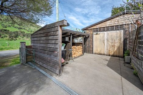 Photo of property in 1123 Okains Bay Road, Okains Bay, 7583