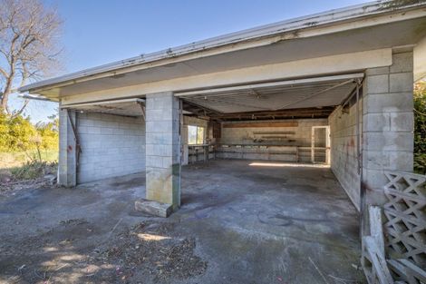 Photo of property in 310 Paraite Road, Paraite, New Plymouth, 4373