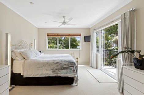 Photo of property in 205a Hurstmere Road, Takapuna, Auckland, 0622