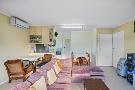 Photo of property in 4/24 Robertson Road, Favona, Auckland, 2024