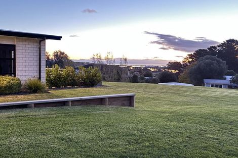 Photo of property in 18 Cracroft Drive, Putiki, Whanganui, 4500