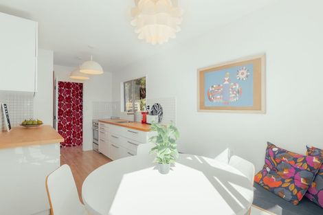 Photo of property in 16 Osmond Lane, Mount Pleasant, Christchurch, 8081