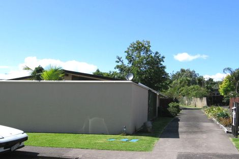 Photo of property in 2/20 Uppingham Crescent, Hillcrest, Auckland, 0627