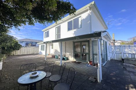 Photo of property in 15b Haverstock Road, Sandringham, Auckland, 1025