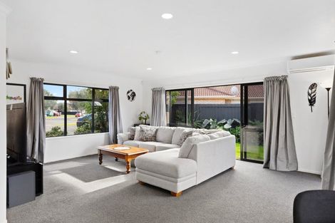 Photo of property in 41 Tomika Crescent, Papamoa Beach, Papamoa, 3118