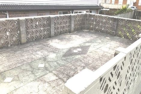 Photo of property in 16 Pomaria Road, Henderson, Auckland, 0610