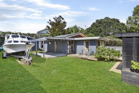 Photo of property in 3d Whiritoa Beach Road, Whiritoa, Whangamata, 3691