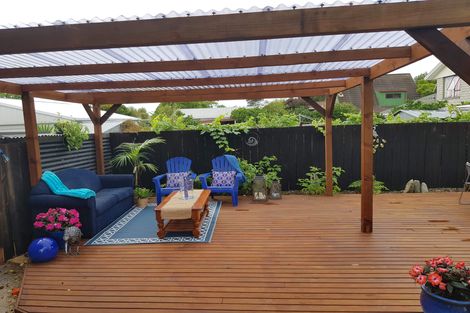 Photo of property in 2 Waimea West Road, Brightwater, 7022