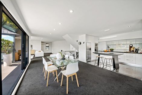 Photo of property in 1/58 The Parade, Bucklands Beach, Auckland, 2012