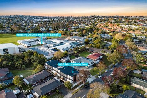 Photo of property in 43a Mirrabooka Avenue, Botany Downs, Auckland, 2010