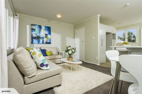 Photo of property in 1/15 Beulah Avenue, Rothesay Bay, Auckland, 0630