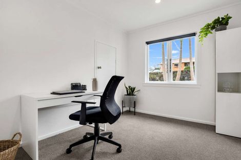 Photo of property in 1 Melia Place, Stanmore Bay, Whangaparaoa, 0932