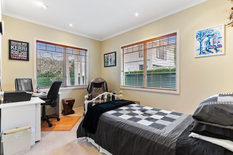 Photo of property in 205a Hurstmere Road, Takapuna, Auckland, 0622