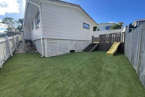 Photo of property in 95 Hobsonville Road, West Harbour, Auckland, 0618