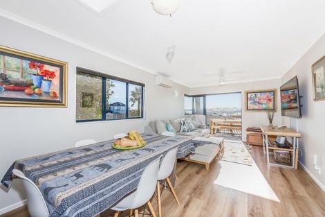 Photo of property in 34b Shakespear Road, Army Bay, Whangaparaoa, 0930