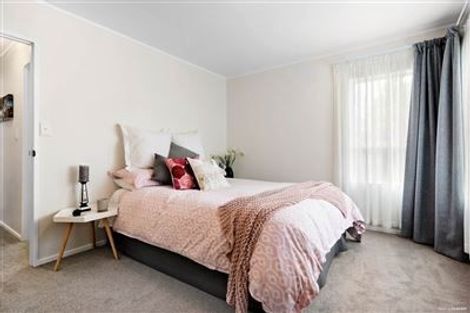 Photo of property in 3 Ian Sage Avenue, Torbay, Auckland, 0630