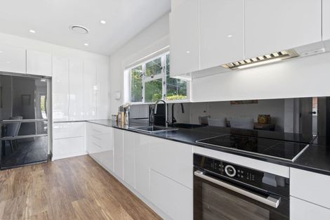 Photo of property in 546 Broadway, Strathmore Park, Wellington, 6022