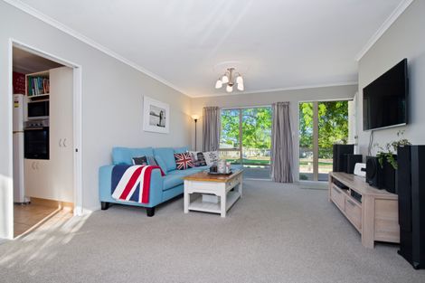 Photo of property in 11 Dawn Place, Waiuku, 2123