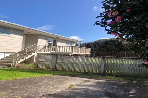 Photo of property in 1/84 Greenslade Crescent, Northcote, Auckland, 0627