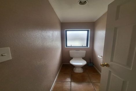 Photo of property in 128 Charles Prevost Drive, The Gardens, Auckland, 2105